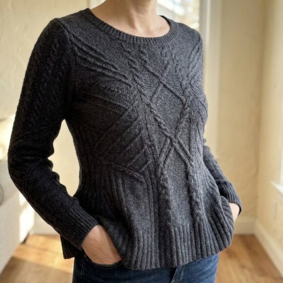 Loft sweater Size L - Picture 1 of 6